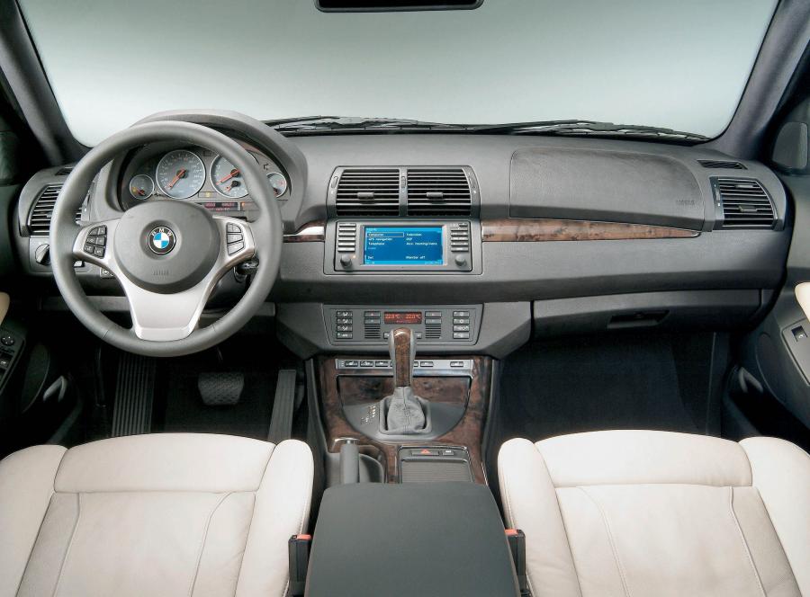  BMW X5 2004 года  (фото 16 из 45)